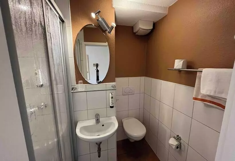 Hotelli Gasthaus Breitenbach