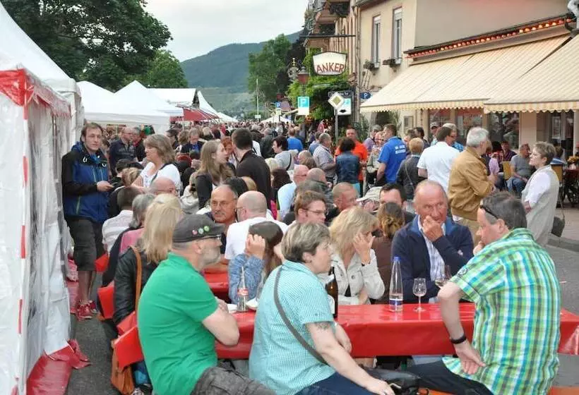 ホテル Gasthof Schuster