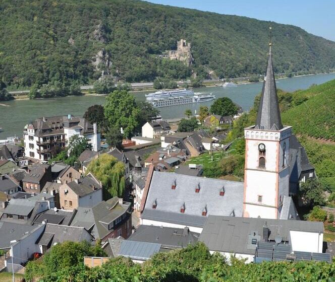 Отель Gasthof Schuster