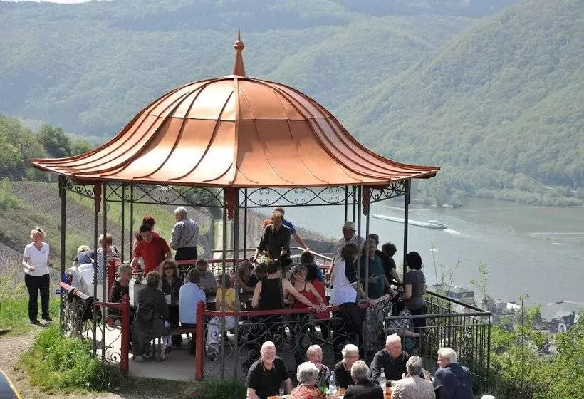 ホテル Gasthof Schuster