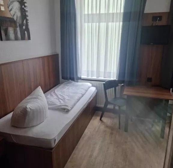 1a Hotel Zimmer Frei