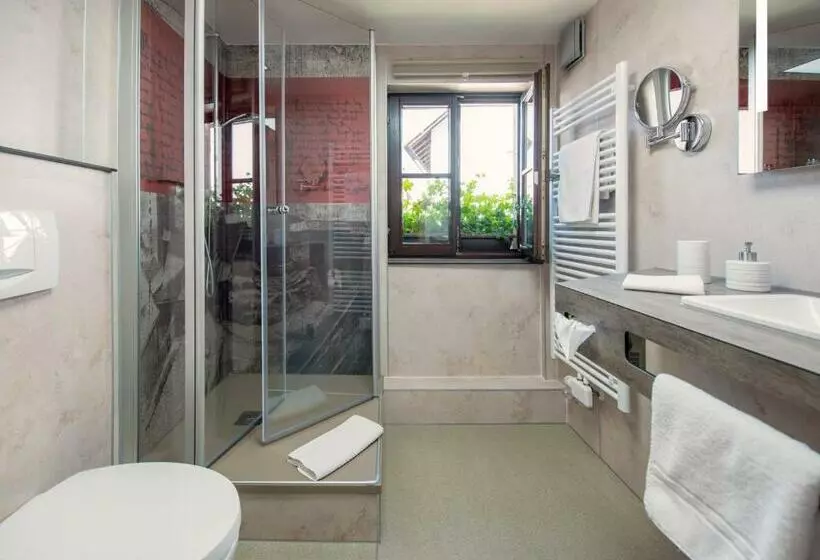 Hotelli Landgasthof Blaue Traube