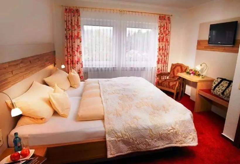 Hotelli Landgasthof Hoffmann Gbr