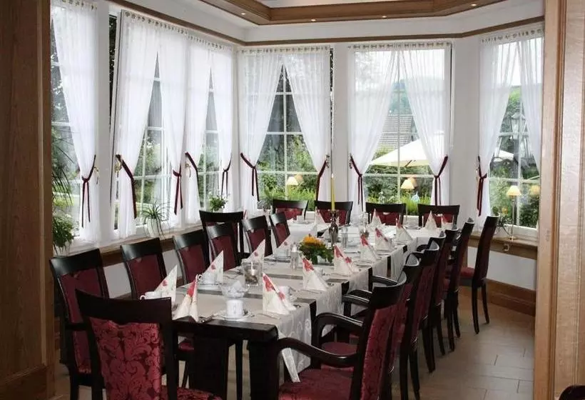 Hotelli Landgasthof Hoffmann Gbr