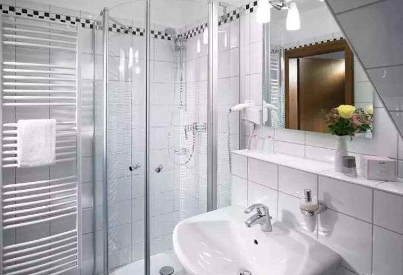 Hotelli Landgasthof Hoffmann Gbr