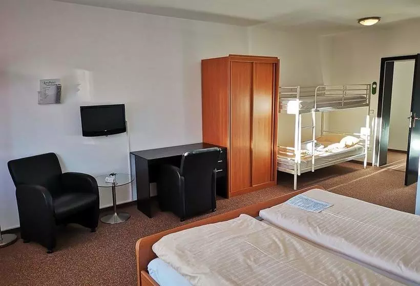 Hotelli Landhaus Nordenau