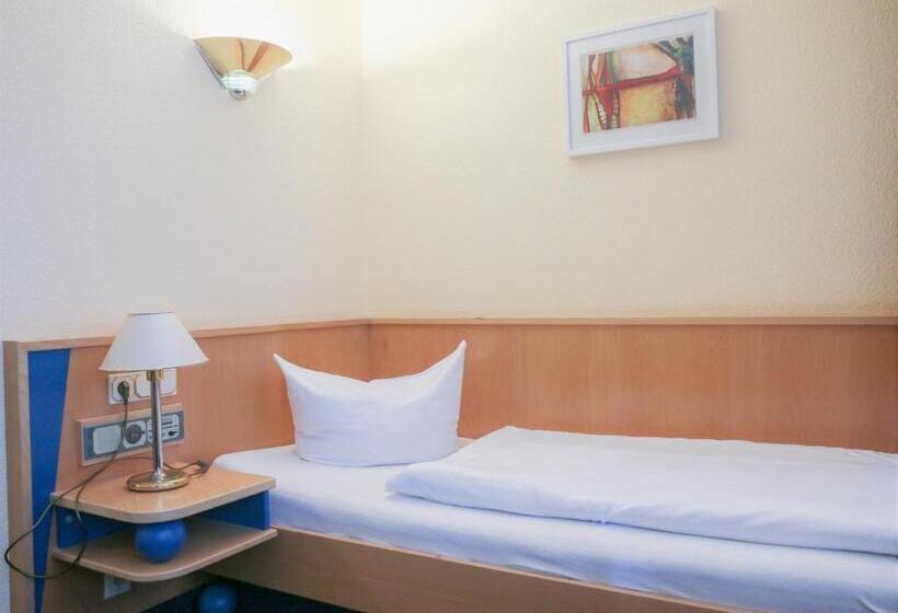 فندق Mühlhäuser Hof Und Stadtmauer