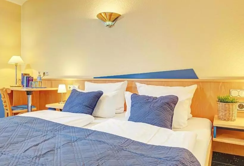 Hotelli Mühlhäuser Hof Und Stadtmauer