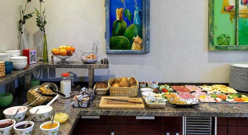 Отель Nella Park