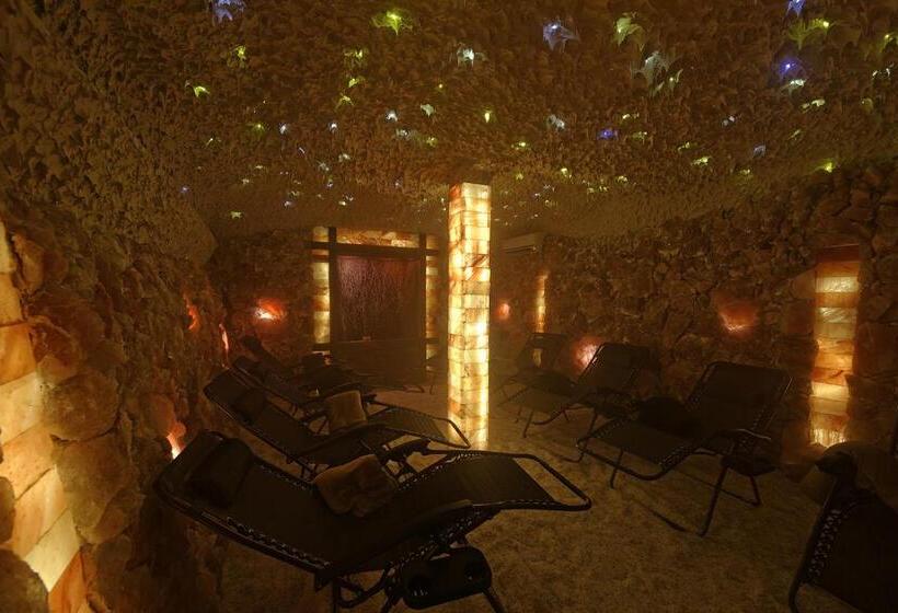 Отель Nella Park