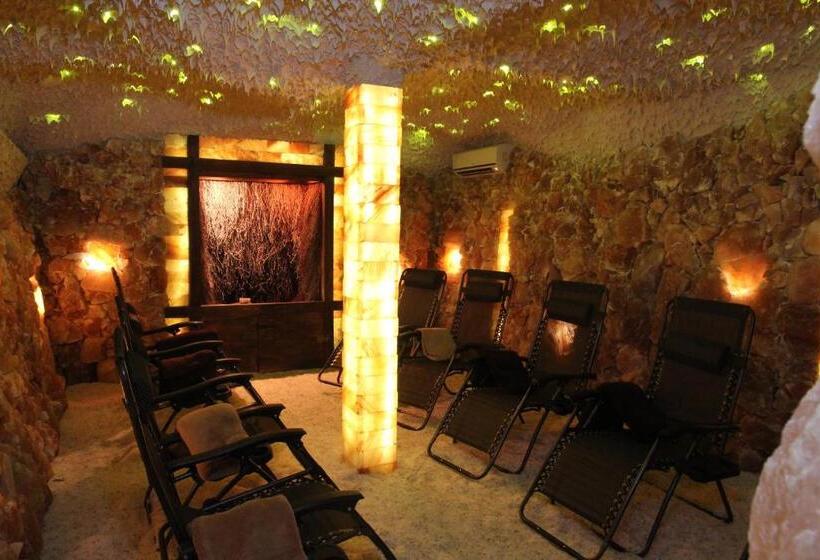 Отель Nella Park