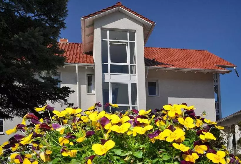 Hotelli Pension Manthei