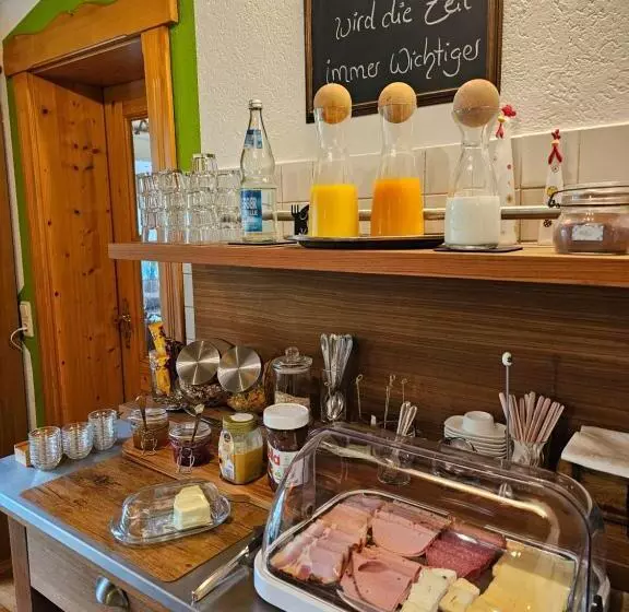 Hotelli Pension Schatzkisterl