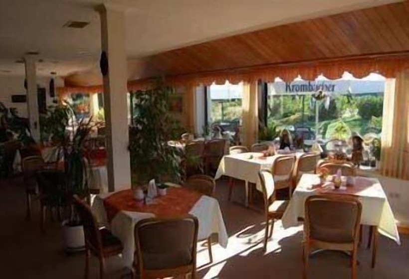 호텔 Pension Strohm Im Lieth Café