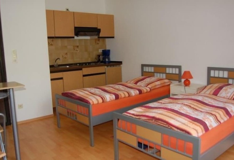 호텔 Pension Strohm Im Lieth Café