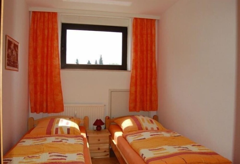 호텔 Pension Strohm Im Lieth Café