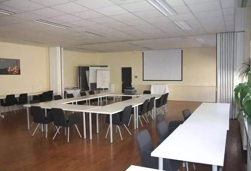 Hotelli Restaurant Alter Hof