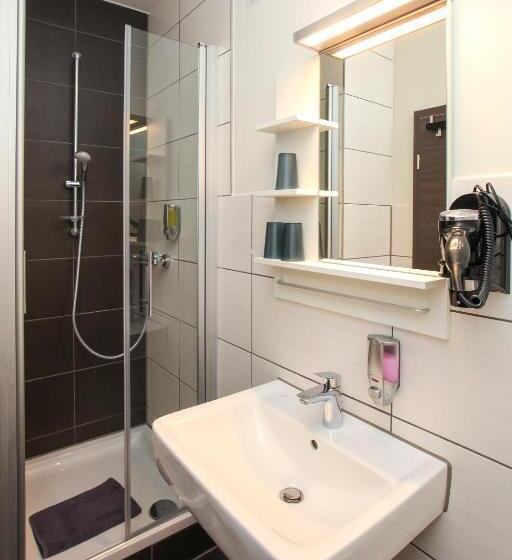 فندق Restaurant & Pension Eshramo