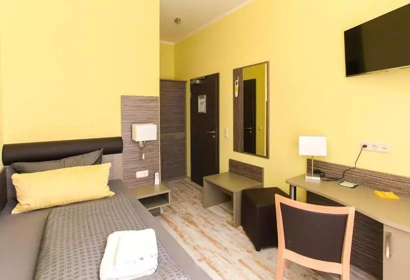 هتل Restaurant & Pension Eshramo