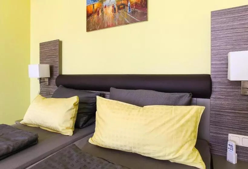 هتل Restaurant & Pension Eshramo