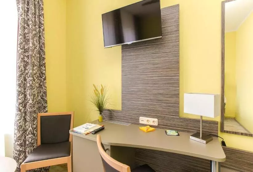 هتل Restaurant & Pension Eshramo