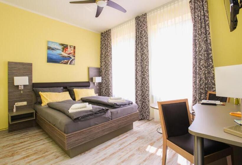 فندق Restaurant & Pension Eshramo