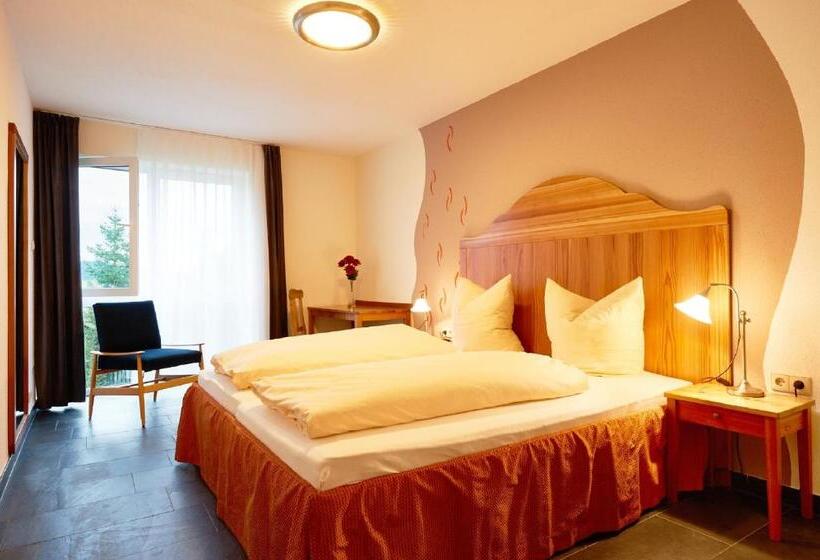 Отель Schwarzwald Lodge Rothaus