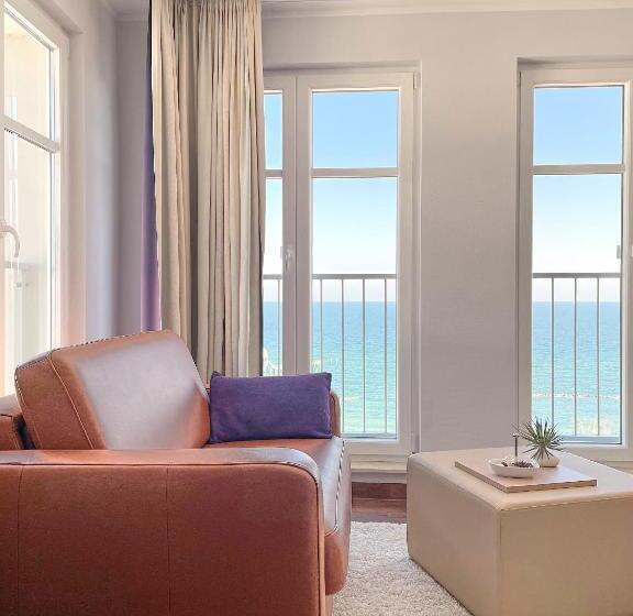 호텔 Seeschloss Sellin