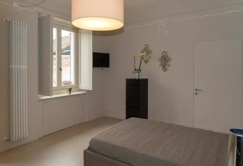 ベッドアンドブレックファースト Madamin