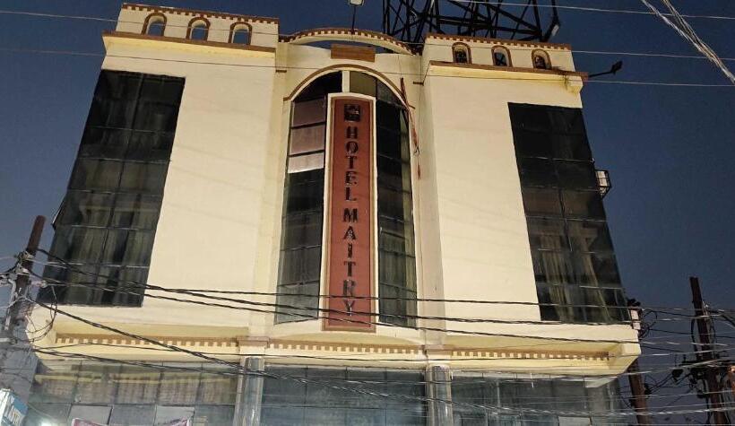 Flagship Hotel Maitry