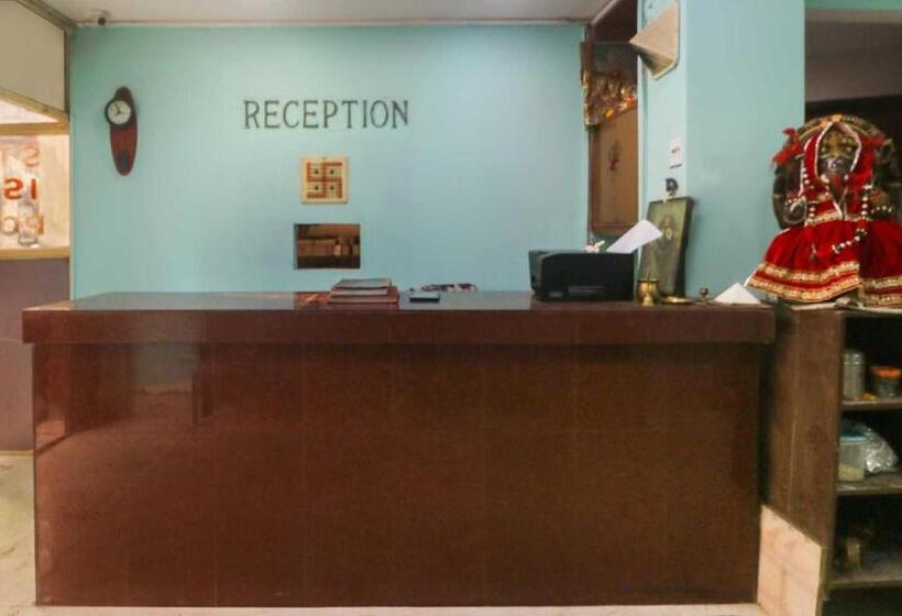 Flagship Hotel Maitry