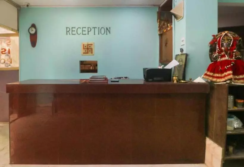 Flagship Hotel Maitry