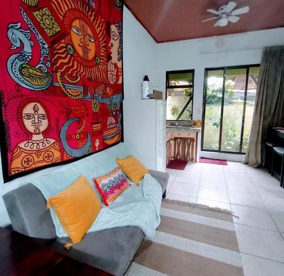 Nirvana Apartament Hostal