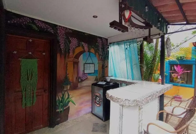 Nirvana Apartament Hostal