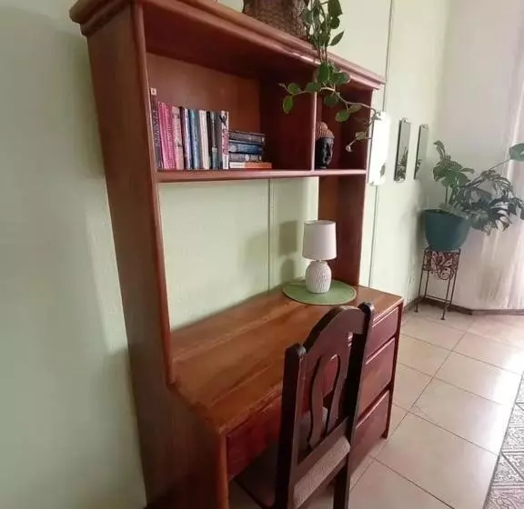 Nirvana Apartament Hostal