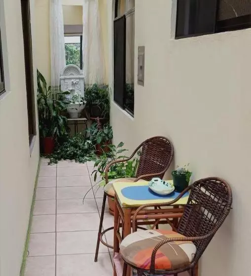 Nirvana Apartament Hostal