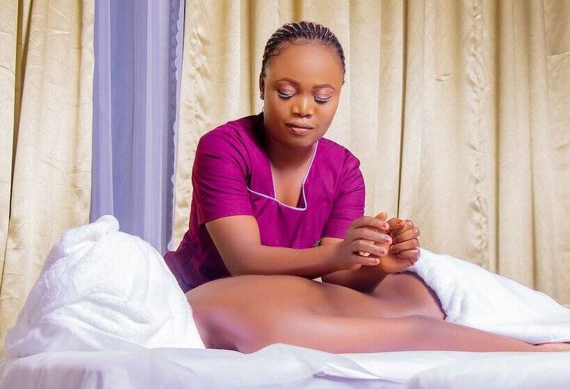 هتل Osborn La Palm Royal Resort