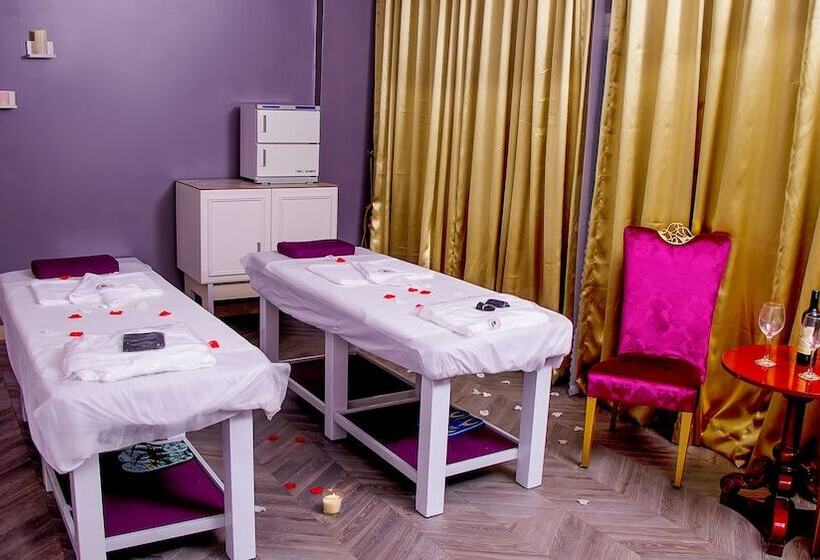 هتل Osborn La Palm Royal Resort