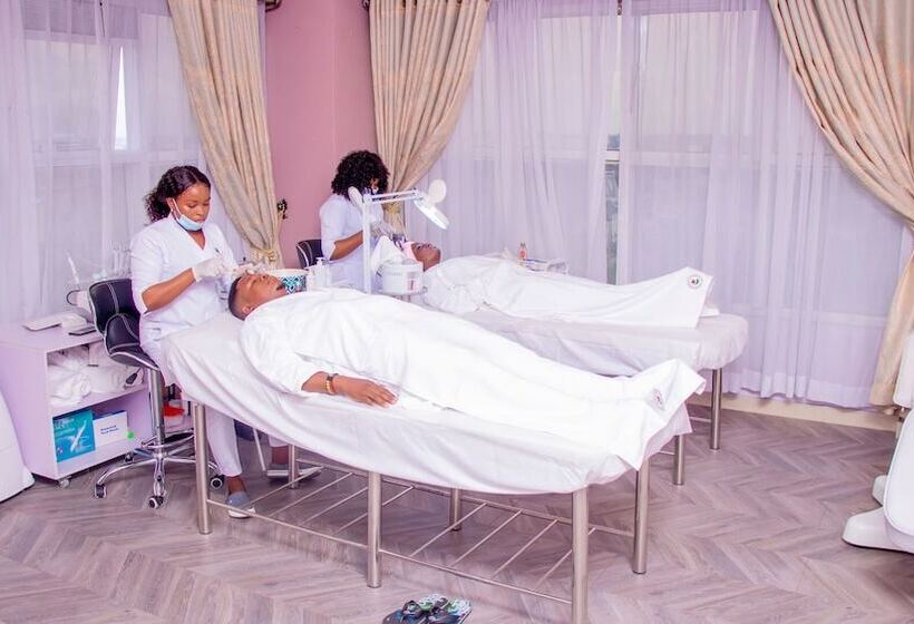 هتل Osborn La Palm Royal Resort