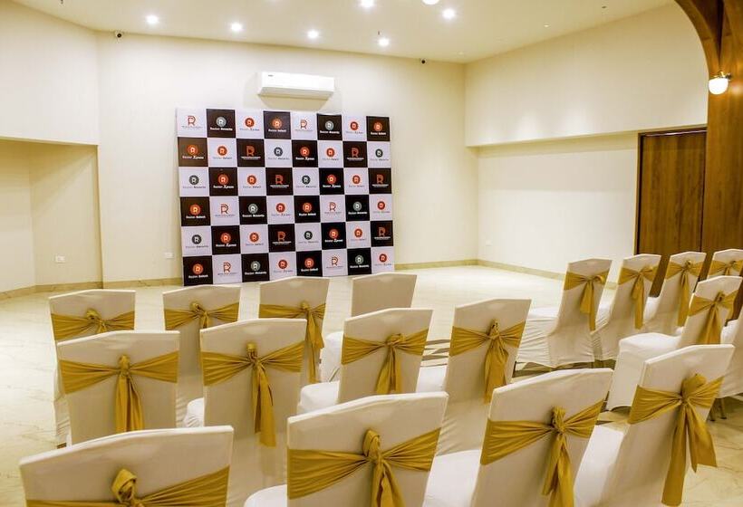 Keys Lite By Lemon Tree Hotels, Vadodara