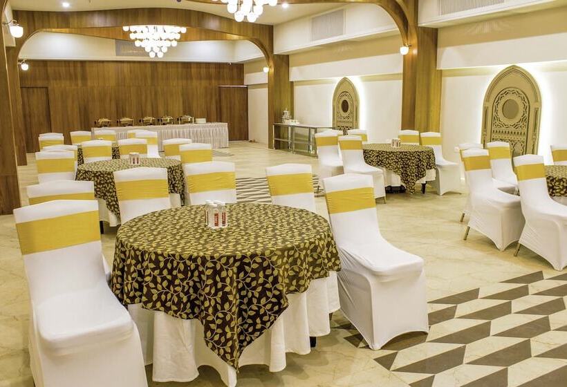 Keys Lite By Lemon Tree Hotels, Vadodara