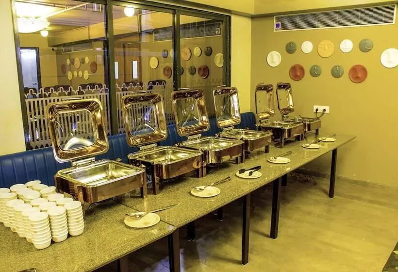 Keys Lite By Lemon Tree Hotels, Vadodara