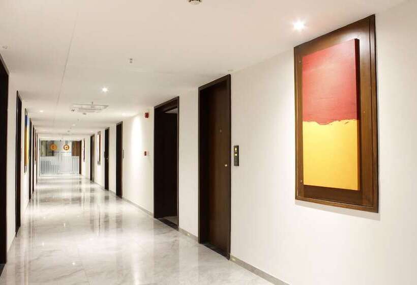 Keys Lite By Lemon Tree Hotels, Vadodara