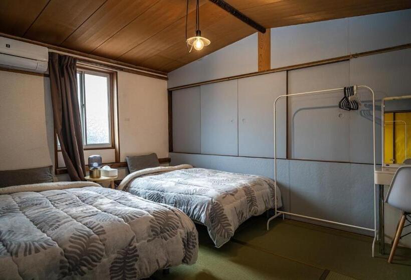 פנסיון Ojirotomarlo