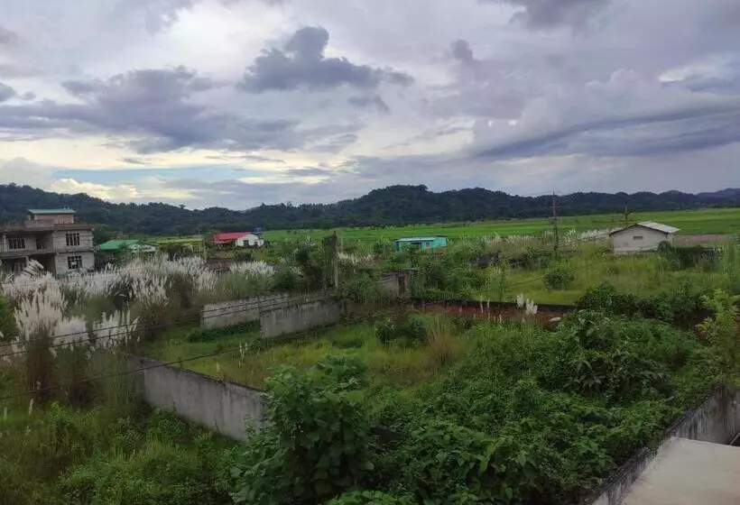 ホテル Mayur Gardens