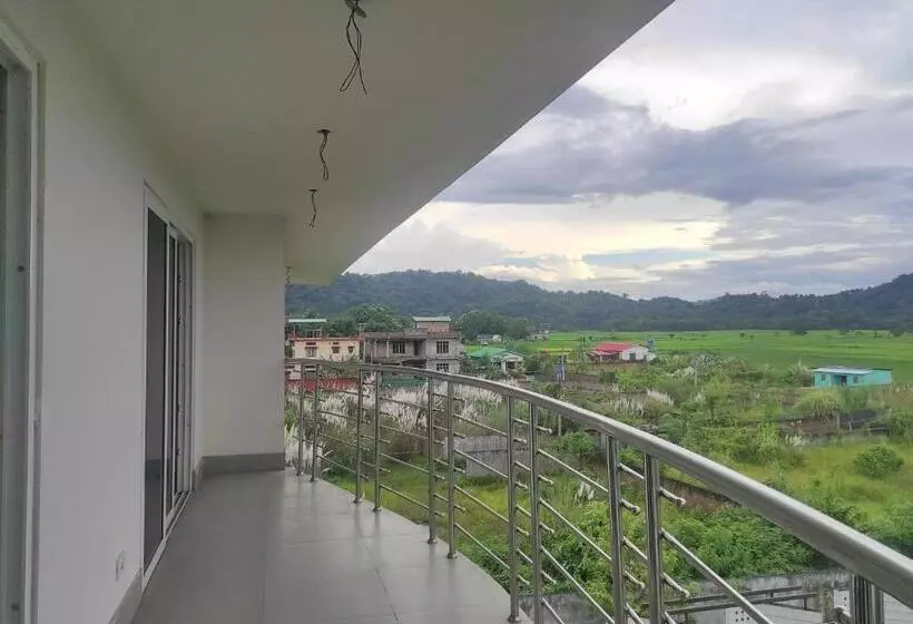 ホテル Mayur Gardens