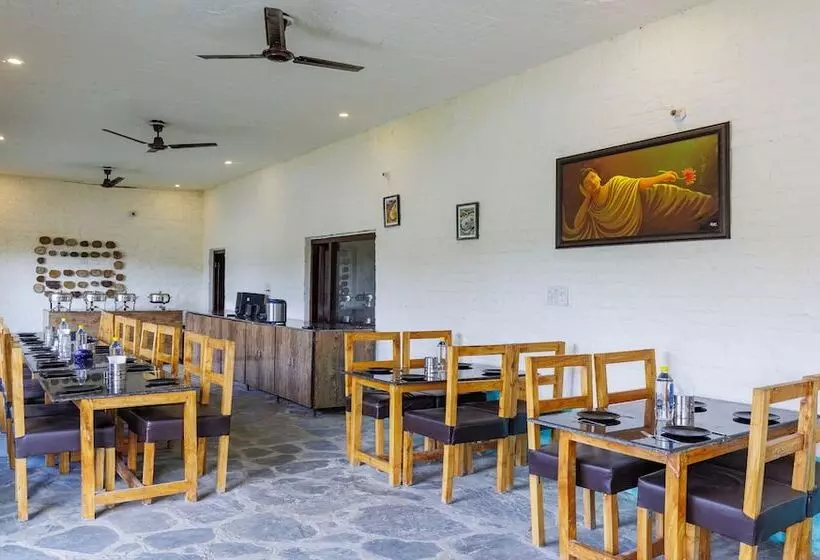 Hotelli Treebo Trend Corbett Tiger Retreat