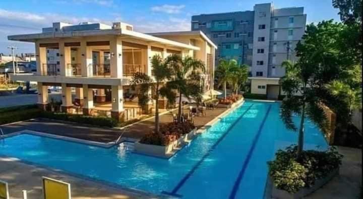 ホテル Caren 8 Spatial Condo Maa 2br Fully Furnished Wtih Unli Pool Access