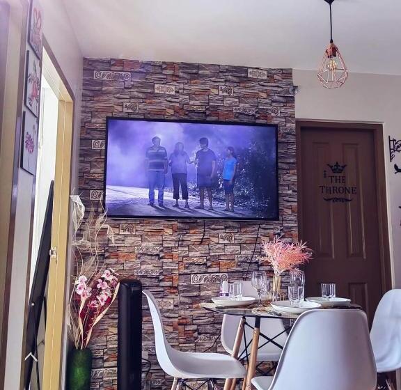 ホテル Caren 8 Spatial Condo Maa 2br Fully Furnished Wtih Unli Pool Access