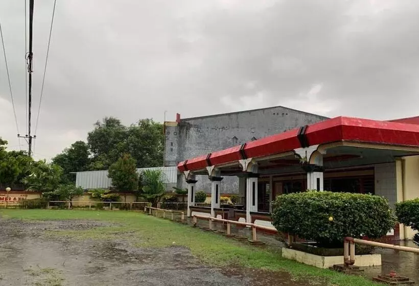 Hotelli Oyo 90770 Wisma Rima Melati